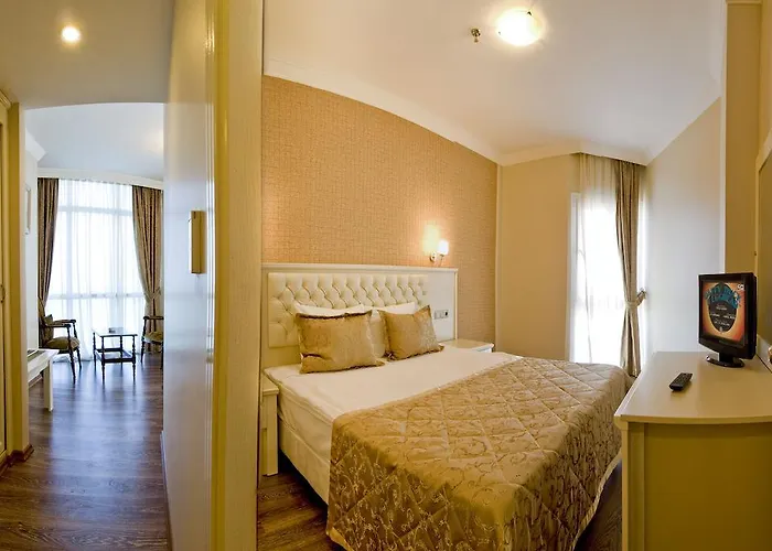 Royal Sebaste Айас