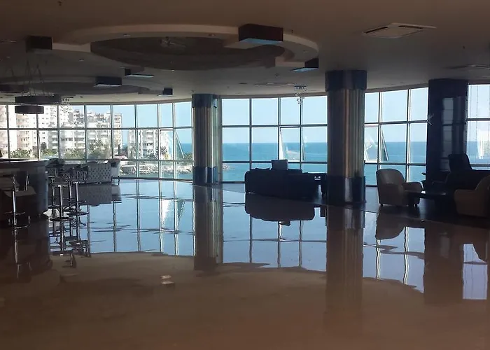 Отель Royal Sebaste