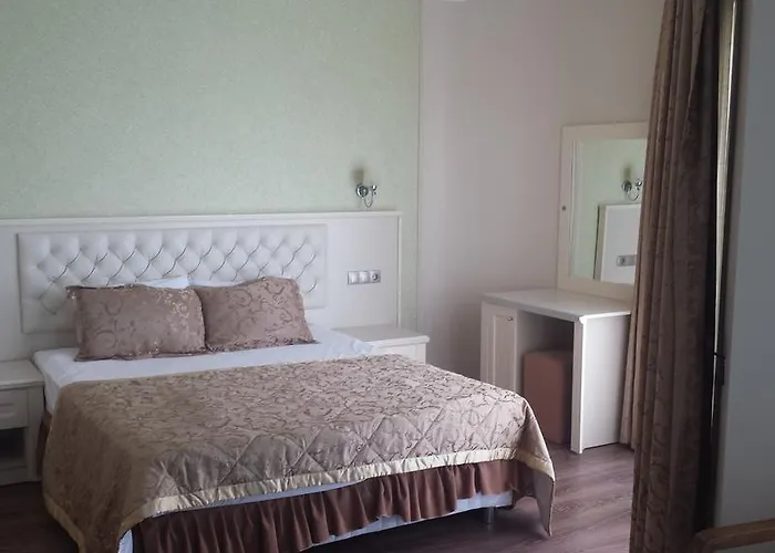 Отель Royal Sebaste