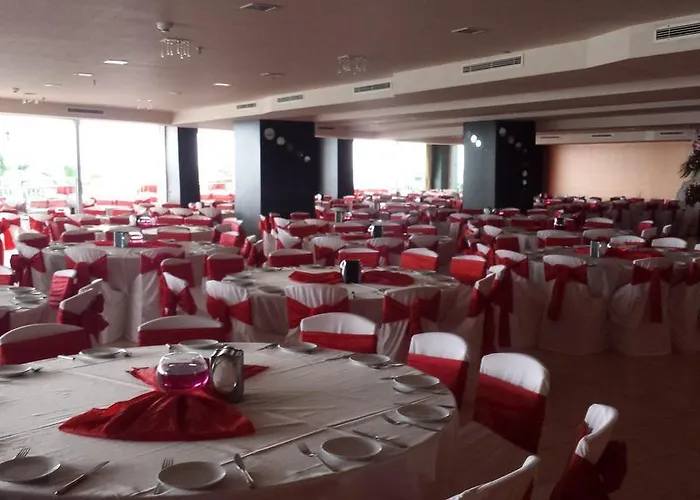 Отель Royal Sebaste Айас